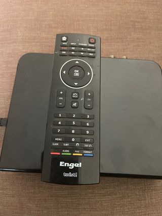 Receptor satélite Engel RS4800Y