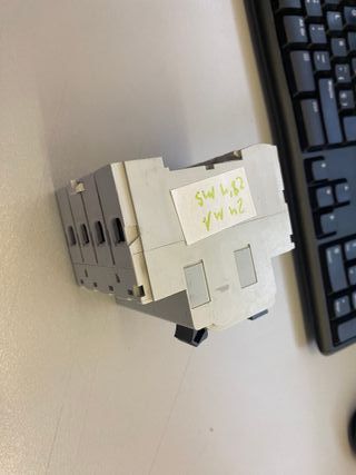 Diferencial Merlin Gerin 4P 30 mA