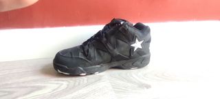 Se venden zapatillas Converse 