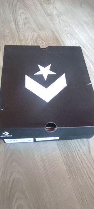 Se venden zapatillas Converse 