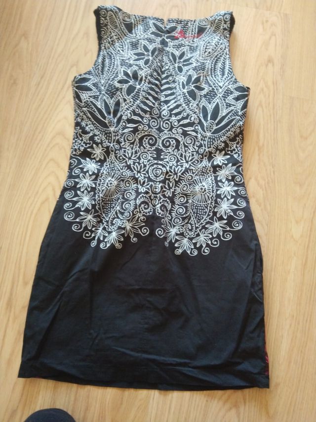 Vestido marca Desigual