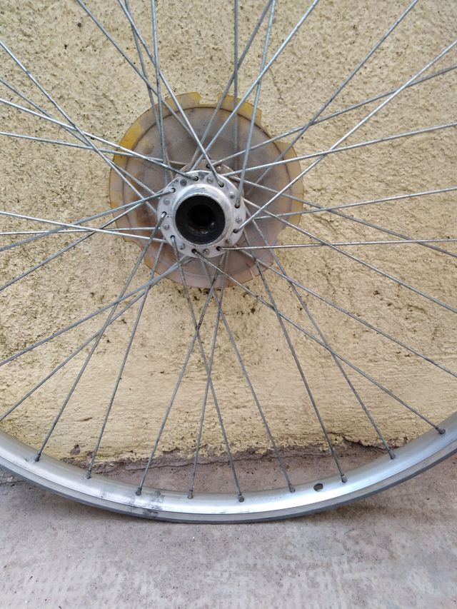 Llanta ARAYA trasera aluminio 26X1,50 (n°5)