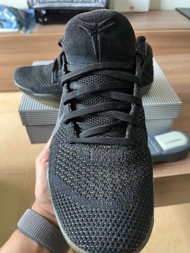 Nike KOBE BRYANT XI ELITE LOW talla 43