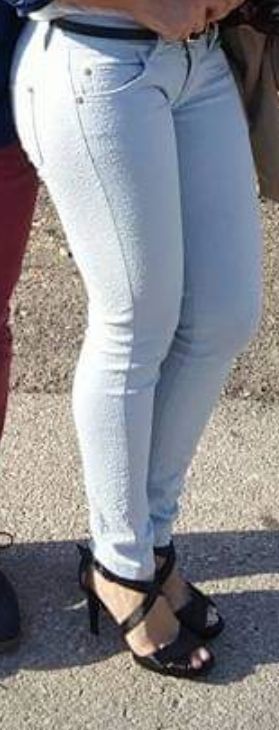 Pantalón de pitillo de Celop.