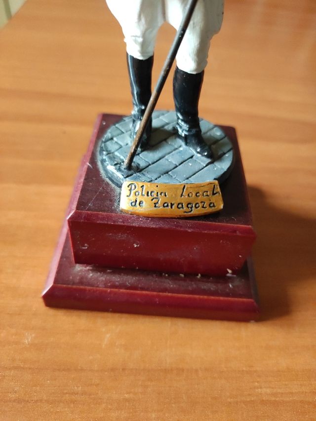 FIGURA PLOMO POLICIA LOCAL
