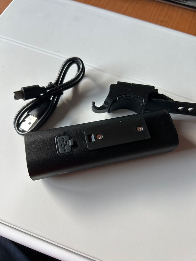 Linterna frontal bicicleta 15W