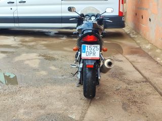 Suzuki bandit 650 semicarenada
