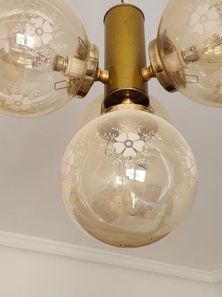 Lámpara de techo antigua