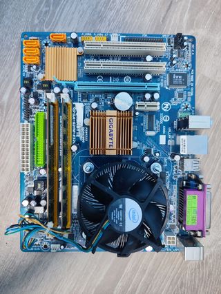 placa base + CPU Pentium 2,60 GHZ + RAM 4GB  