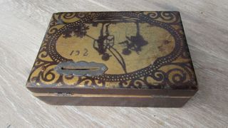 Antigua caja costura de madera