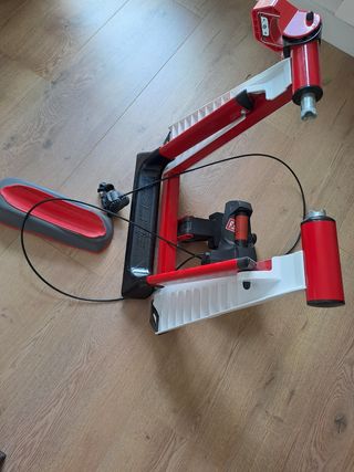 Rodillo bicicleta + soporte rueda delantera. Elite