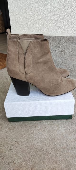 Botines mujer camel