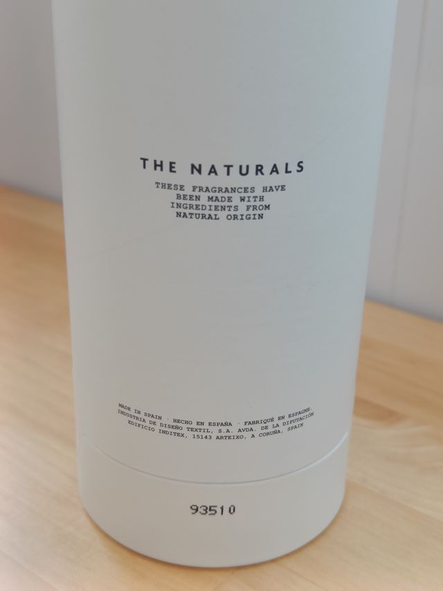 Zara EDP Black Pepper and Cedarwood de segunda mano por 24,95 EUR en Santander en WALLAPOP