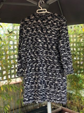 Chaqueta tweed de marca MANGO colección SUIT