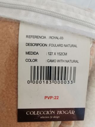 Manta sin estrenar con su funda original