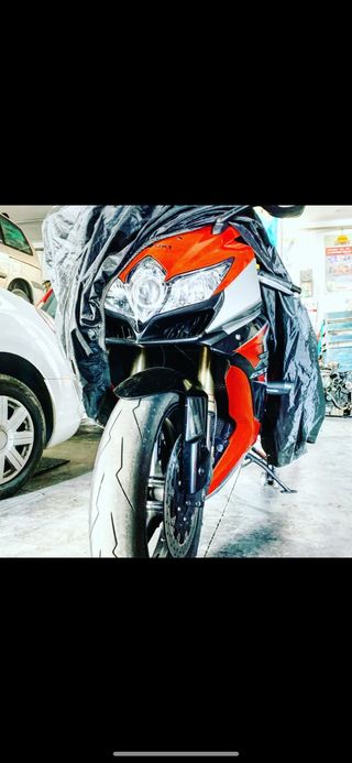 Suzuki gsxr 600 k8
