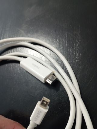 Cable HDMI MacBook
