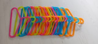 20 perchas para ropa infantil