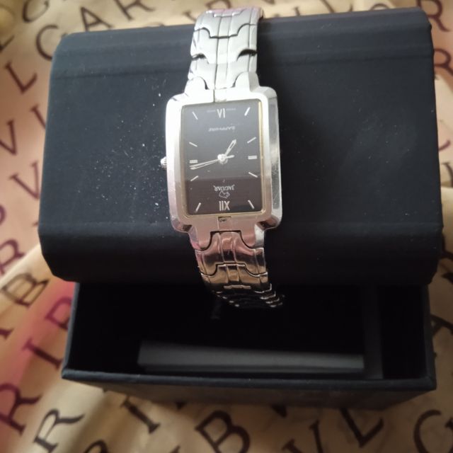 Reloj de pulsera Jaguar.