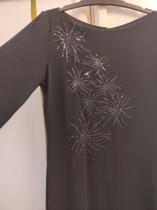 vestido negro con lentejuelas