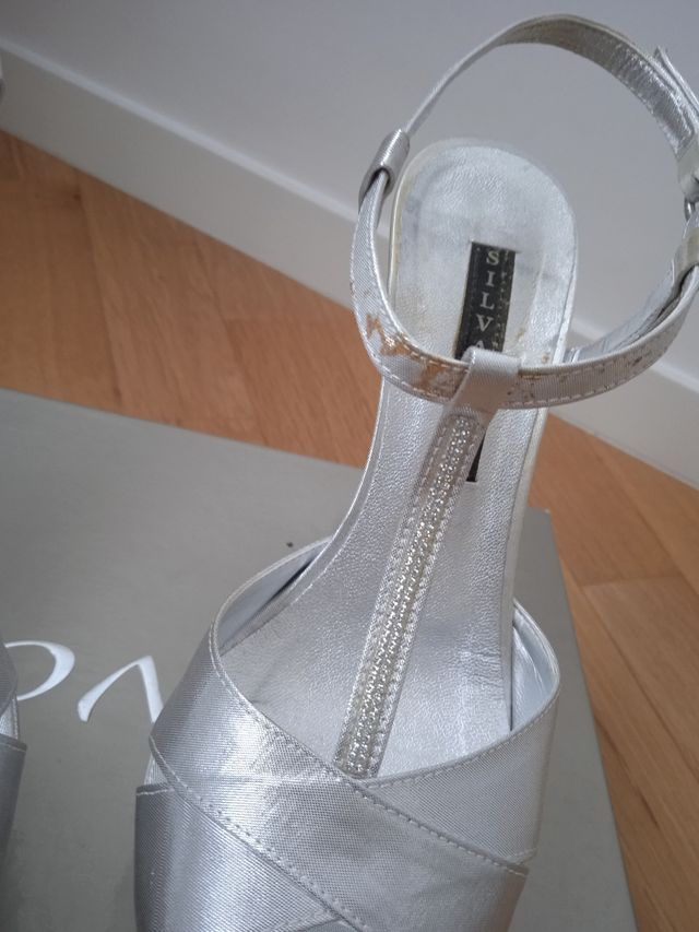 Sandali argento con plateau e strass. Silvana