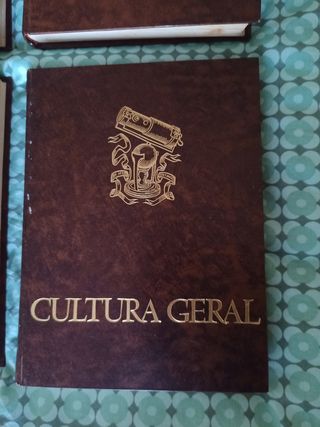 4 Livros de cultura geral