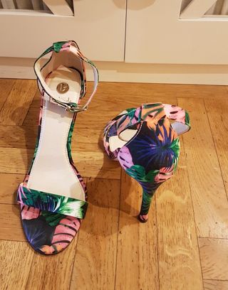 Sandalias