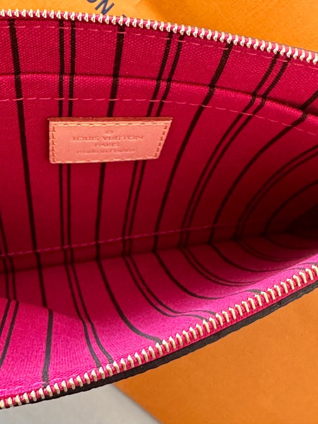 Pochette Louis Vuitton