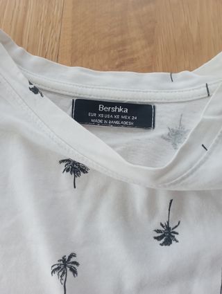 Camiseta manga corta con nudo