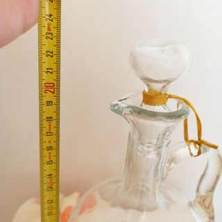 Antigua aceitera de cristal