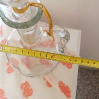 Antigua aceitera de cristal