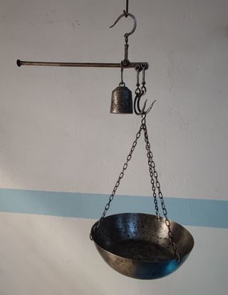 BASCULA ROMANA ANTIGUA