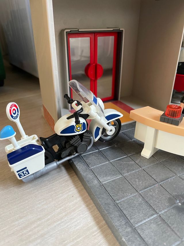 Playmobil Comisaría maletin