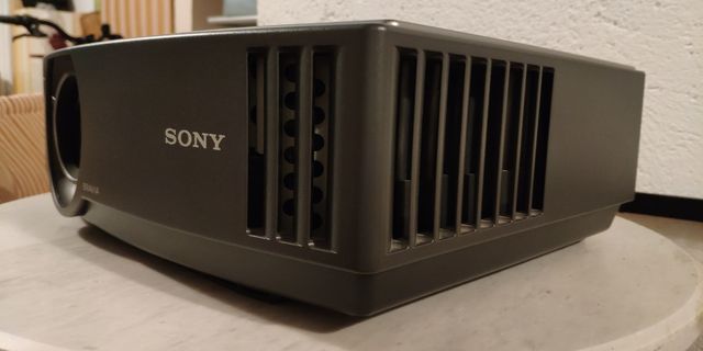 Proyector Sony HD VPL AW15