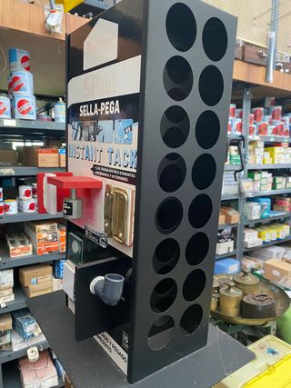 Expositor 32 botes silicona