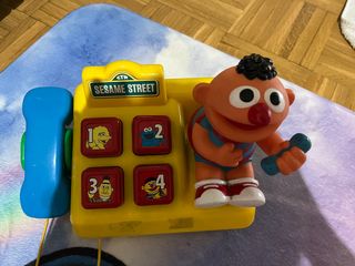 Juguete teléfono barrio sésamo