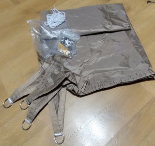 Toldo vela cuadrado beige