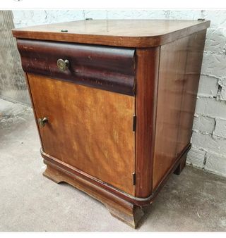 Mesas de noche art-decó