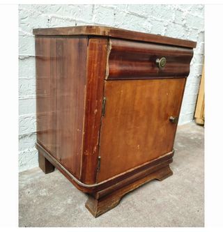 Mesas de noche art-decó