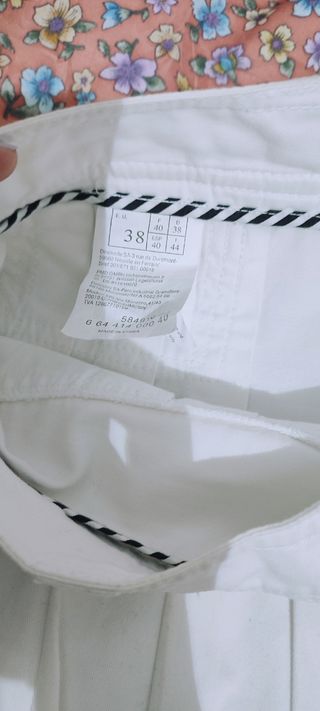 camisa tirantes y minifalda