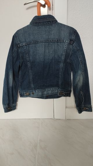 cazadora vaquera Benetton niño 6 años 