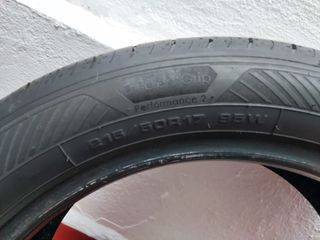 Neumático Goodyear