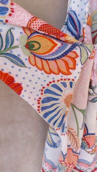 Top/camiseta estampado amplio sin mangas. Mango