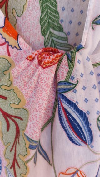 Top/camiseta estampado amplio sin mangas. Mango