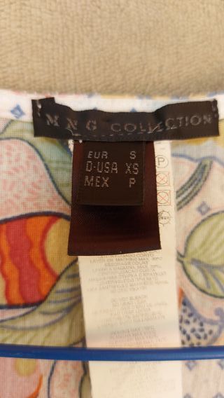 Top/camiseta estampado amplio sin mangas. Mango