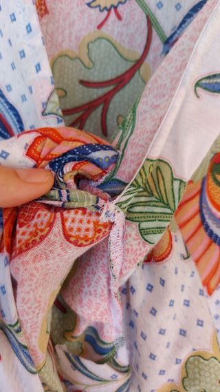 Top/camiseta estampado amplio sin mangas. Mango