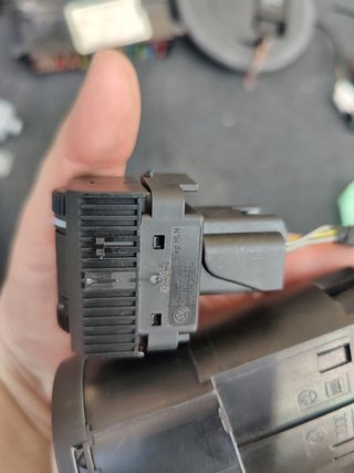 mando de luces y regulador altura VW Polo 6R