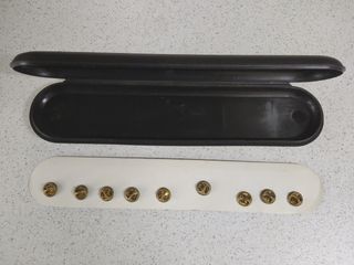 PINS PIN TRICAMPIO LETRAS SPORT NUEVOS EN CAJA