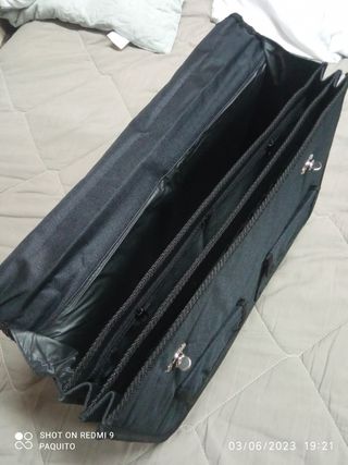 Maletín porta documentos