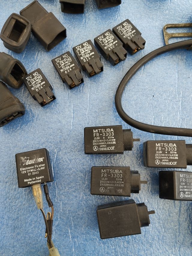 Relés, CDI, sensores, bobinas CBR 900